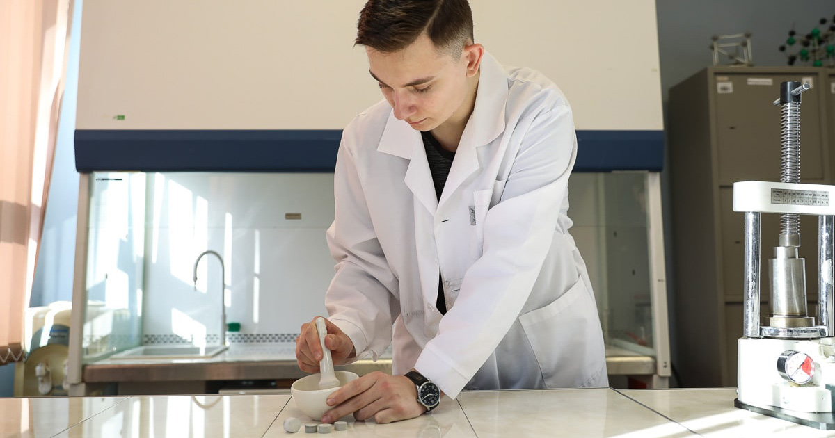 Ставропольский студент разрабатывает зубную нанопасту